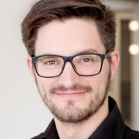 Dr. Sebastian Geukes