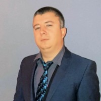 Momchil Neshovski