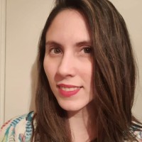 Mg. Natalia Portales