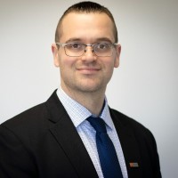 Damian Silverstrim, Pe