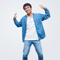 Chengyue Huang