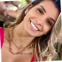 Tatiane Barros