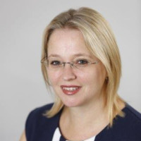 Samantha Holmes