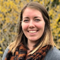 Claire Scott, Pla