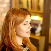 Hande Yalinates Koşar