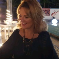 Loraine Mccrum
