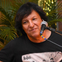 Marrom Fernandes