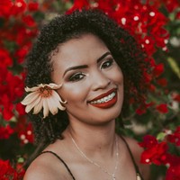 Bruna Flores de Mello