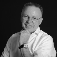 Peter Van Kampen