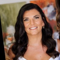 Vicki Bronfen