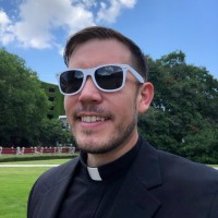 Tucker Redding, Sj