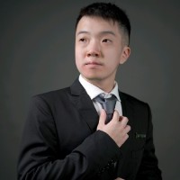 Vincentius William