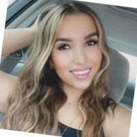 Nella G.