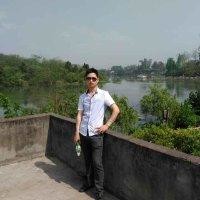 蓝蓝的