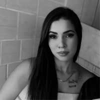 Thainá Santos