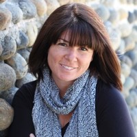 Kelly R. Stewart