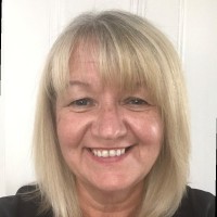 Lynda Smith
