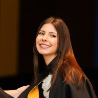 Isabela Lustri