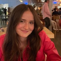 Isadora Sartori Tavares