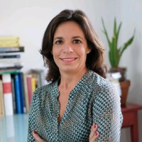 Dr. Lorena Muñoz Izarra