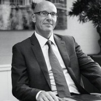 Jonathan Dean BA MRICS