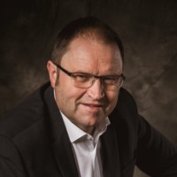 Hervé Richez