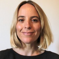 Justine Autour