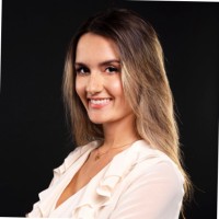 Laís Della Giustina Puff