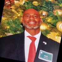 Mike Holmes, PHR