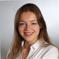 Julia Dickes