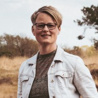 Marjolein V.