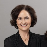 Julie Miachika