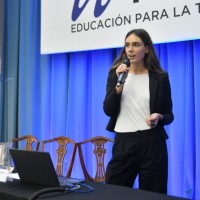 Agustina Vazquez Acuña