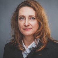 Mariela Benovska, Mba