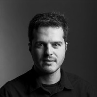 Miltos Tsakiris
