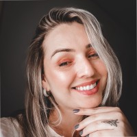 Caroline Brandão, Phd