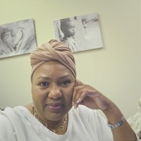Lesley Monet, Mpa
