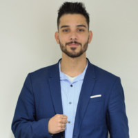 Ayrton Queiroz