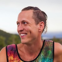 Tom Bassett