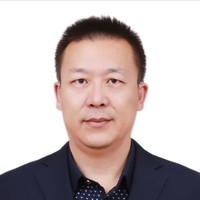 王伟东
