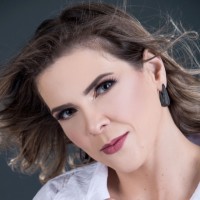 Luciana Fernandes Freitas Januzzi