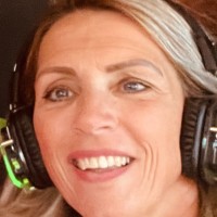 Esther Van Geest