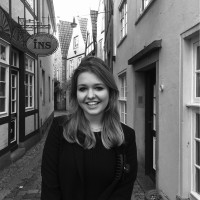 Fleur Veth, De