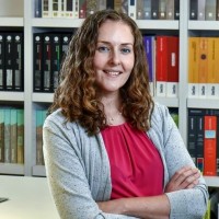Maggie Mulcahy, Ra