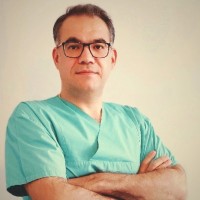 Dr. med. univ. Reza SARI MOTLAGH