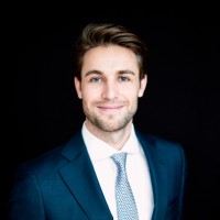 Dr. Jonas Schütz