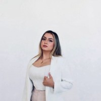 Iris Esquivel