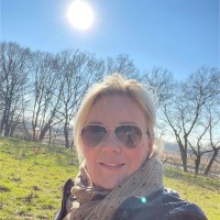 Laura Kuster