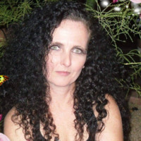Shenia Wolf