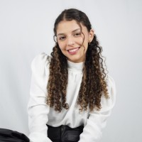 Beatriz Oliveira